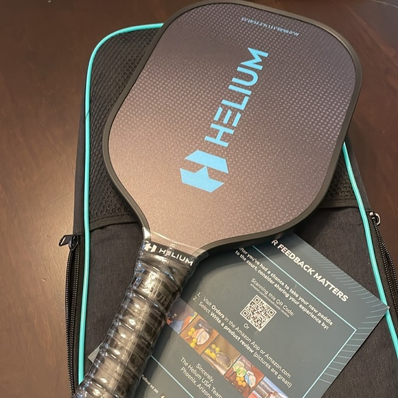 NWT Helium Pickleball Paddle Set - Picture 2 of 7